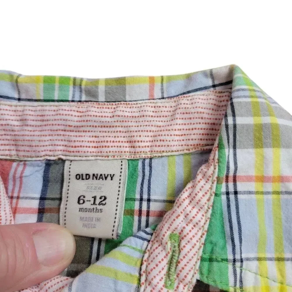 Old Navy plaid buttondown shirt 6/12 months